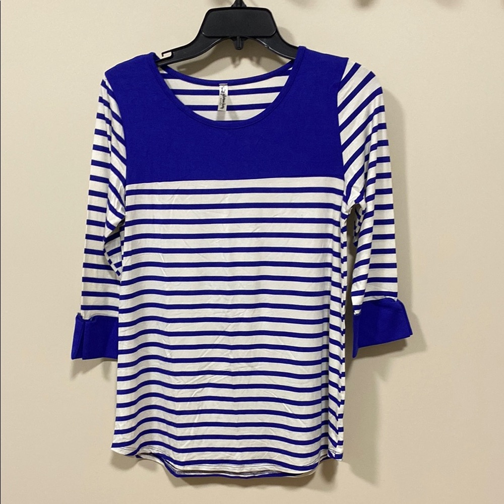 NWOT Glamour Farms 3/4 sleeve top small